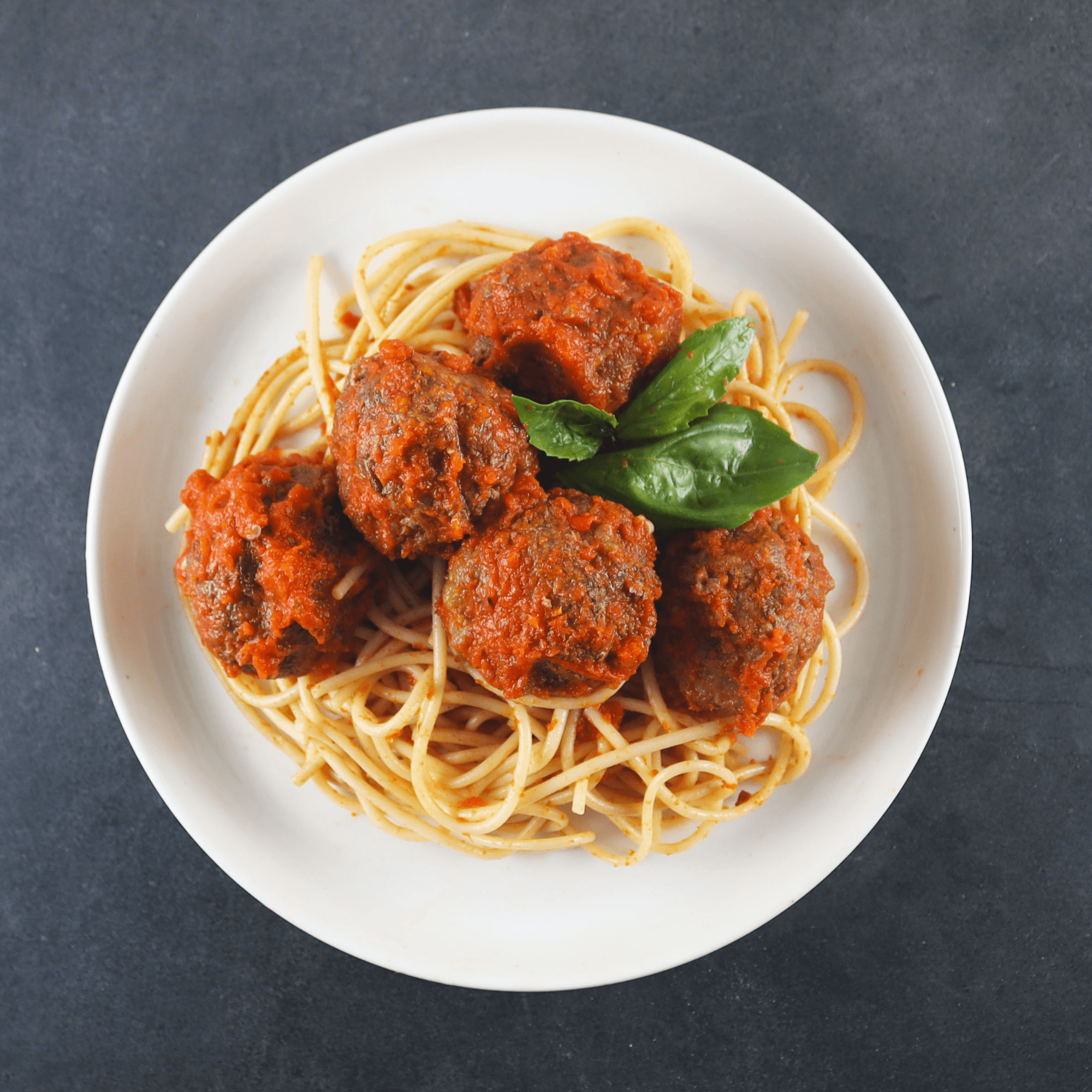 Classic Spagehtti & Beef Meatballs